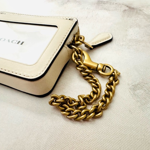 Coach Cream Card Holder with Gold Chain - Picture 9 of 13
